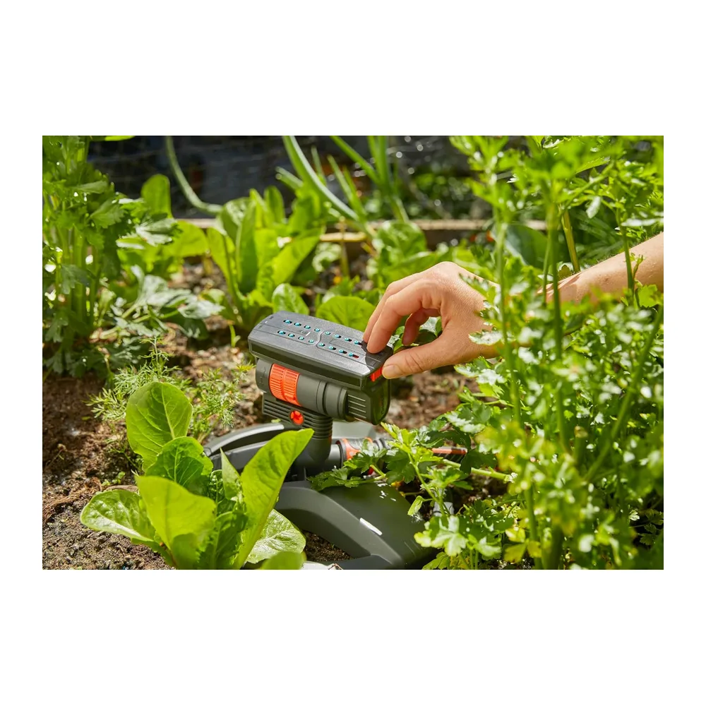 Arroseur pour surfaces carrées AquaZoom compact Gardena : Arroseur pour l’arrosage de